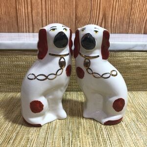 Antique Arthur Wood Staffordshire Spaniel Mantle Dogs Made in England